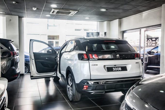 La venta de coches se desploma un 24% en Galicia en 2020, aunque menos que la media española