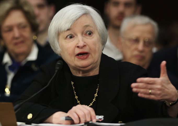 Yellen pide actuar “a lo grande” para combatir la crisis