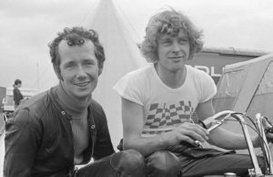 Fallece el bicampeón del mundo de motociclismo Jan de Vries, gran rival de Ángel Nieto en 50 c.c. Jan_de_Vries_en_Jos_Schurgers_(1971)