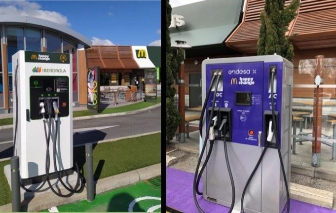 McDonald’s instala cargadores rápidos de vehículos eléctricos en los aparcamientos de sus restaurantes