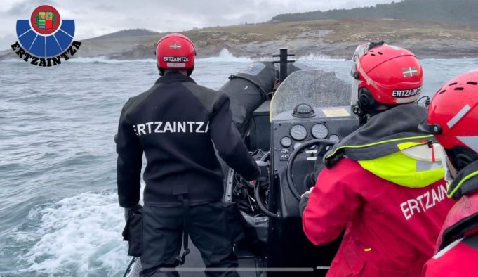 Continúa la búsqueda del pescador desaparecido la pasada semana en aguas de Hondarribia (Guipúzcoa)