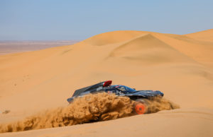 Al-Attiyah gana, Sainz se pierde y Peterhansel se despide de sus opciones