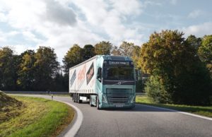 El camión FH Electric de Volvo supera su autonomía y reduce su consumo en pruebas independientes
