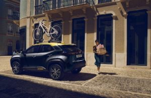 Toyota lanza una línea de los accesorios originales para el Yaris Cross Electric Hybrid