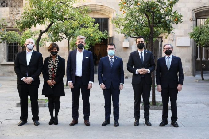 Aragonès, Giró y Torrent se reúnen con Wayne Griffiths (Seat)