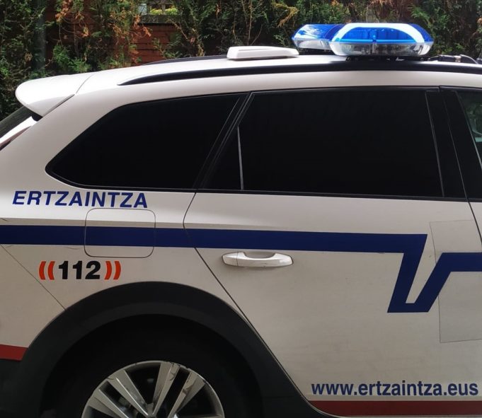 Detenida en Galdakao por robar en una vivienda, tras ser sorprendida en un coche robado con su hijo de cuatro años