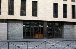 Condenados a ocho años dos jóvenes que en una misma noche cometieron en Valladolid cuatro robos con un machete