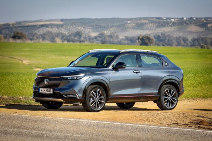 Honda lanza en España el nuevo HR-V, con motorización híbrida y más espacio en el interior