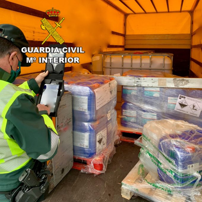 Interceptado en Ponteareas un camión con ITV desfavorable, carga mal estibada y cuyo conductor dio positivo en drogas