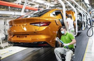 Skoda comienza la producción del eléctrico Enyaq Coupé iV en su planta de Mladá Boleslav (R. Checa)