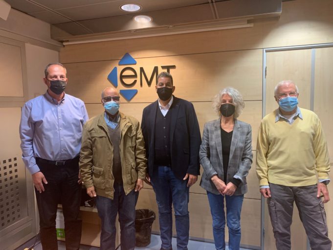 La EMT cede tres autobuses a la Asociación de Amigos del Pueblo Saharaui para llevar material sanitario