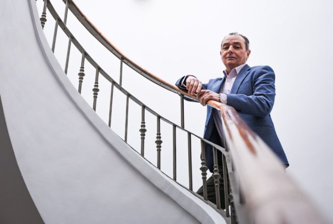 Navarro (CEV) dice que la gigafactoría de Volkswagen será “un revulsivo importantísimo para la economía de la Comunitat”