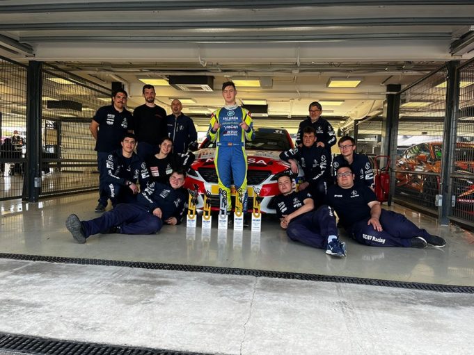 El UCAV Racing logra su primera victoria en el Campeonato de España de Turismos