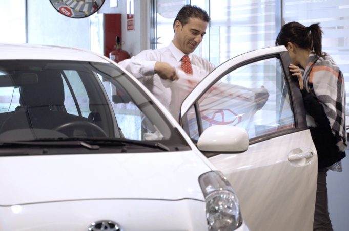 El mercado automovilístico español se hunde un 12% en abril por la escasez de chips y la incertidumbre