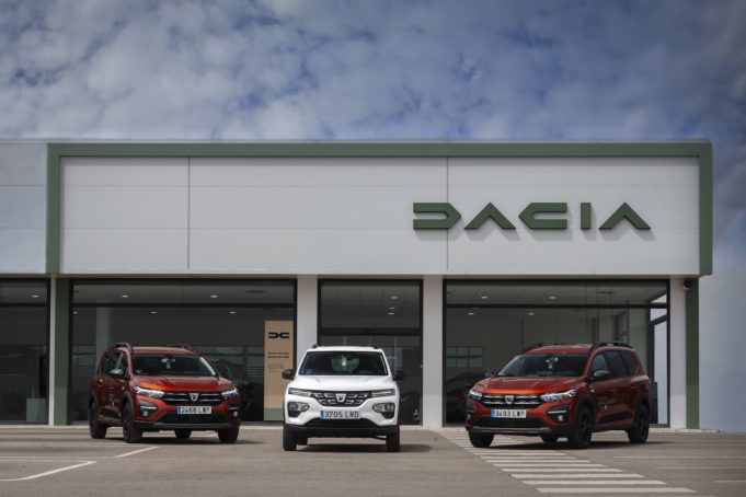 La mitad de la red de Dacia desplegará la nueva identidad visual de la firma durante este año