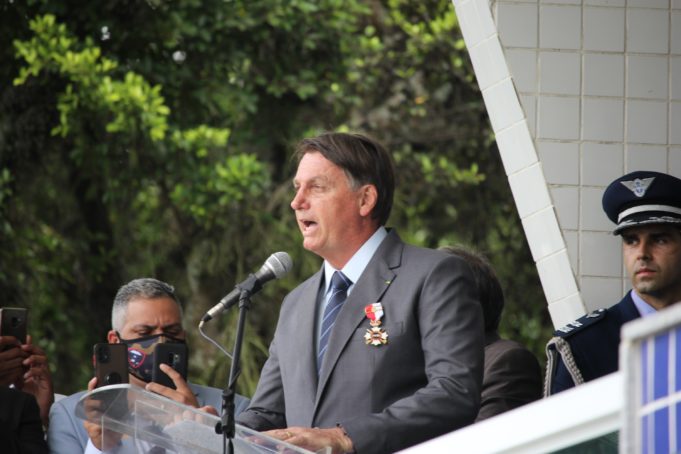 Bolsonaro sustituye al ministro de Minas y Energía de Brasil tras días de críticas contra Petrobras