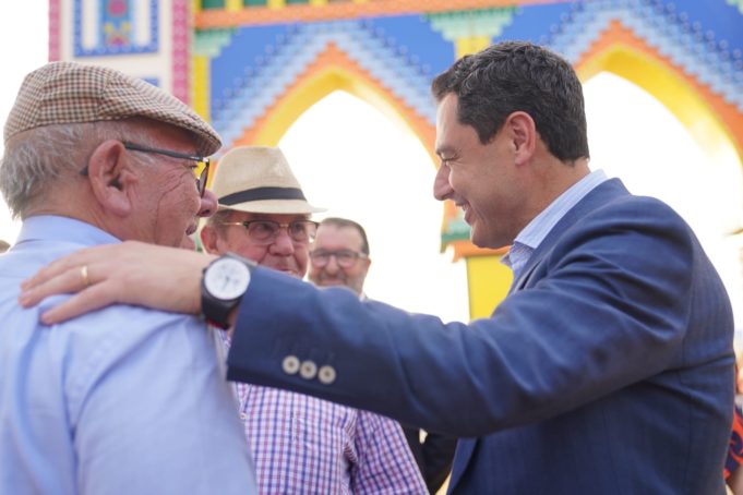 Moreno destaca “el motor económico” que suponen las ferias y augura “un buen verano” para el empleo del sector