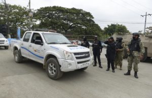 Registran la explosión de dos coches bomba en Esmeraldas, en el norte de Ecuador
