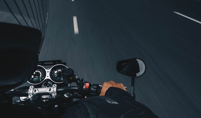 Las carreteras convencionales concentran el 86% de las infracciones de motoristas