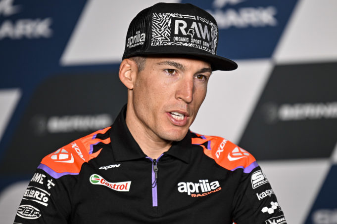 Aleix Espargaró: “El motor de Aprilia es rápido, veremos si es suficiente para seguir a Ducati”