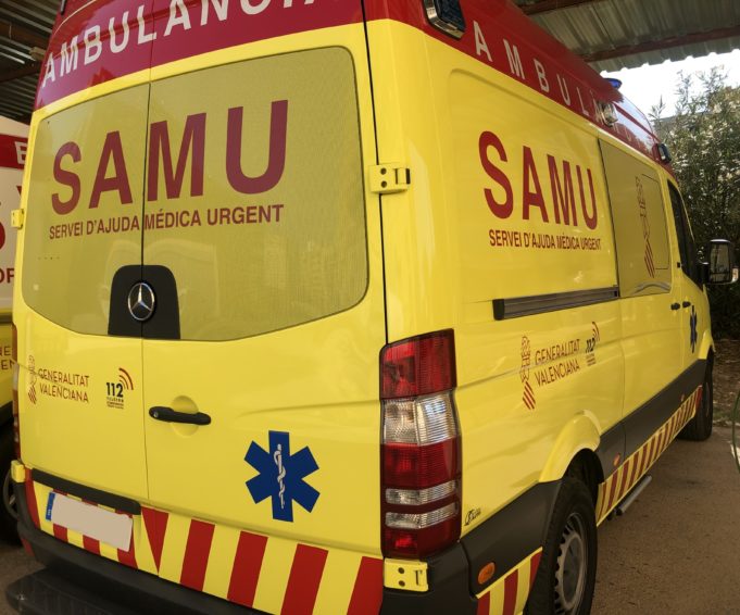 Sucesos.- Herido un hombre al colisionar su moto y un coche en la AP-7 a su paso por Benidorm