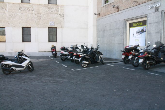 Barcelona, Madrid y Valencia suman el 30% de las motos de España, según Unespa