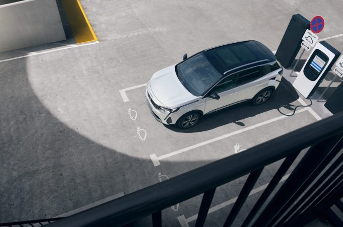 Peugeot alcanza una penetración del 9,6% en el mercado de híbridos enchufables