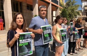 Pacma inicia una campaña para pedir la sustitución de los coches de caballos por eléctricos