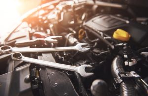 Los españoles gastan cuatro veces más en bares que en el mantenimiento del coche tras la pandemia