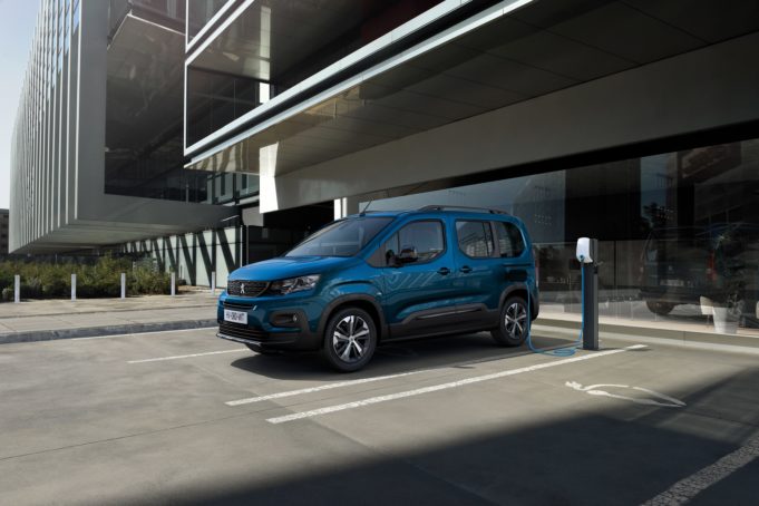 Peugeot obtiene una cuota de casi un 20% en agosto en el mercado de vehículos comerciales eléctricos