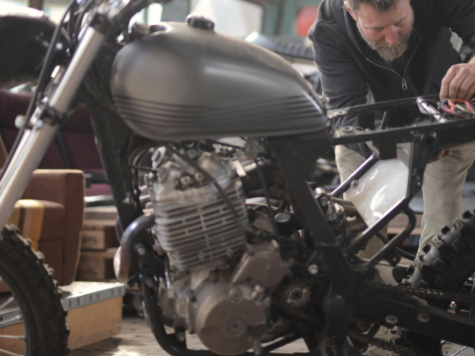 Para el mantenimiento de motos de gran cilindrada, confía en el taller Noumotos en Barcelona