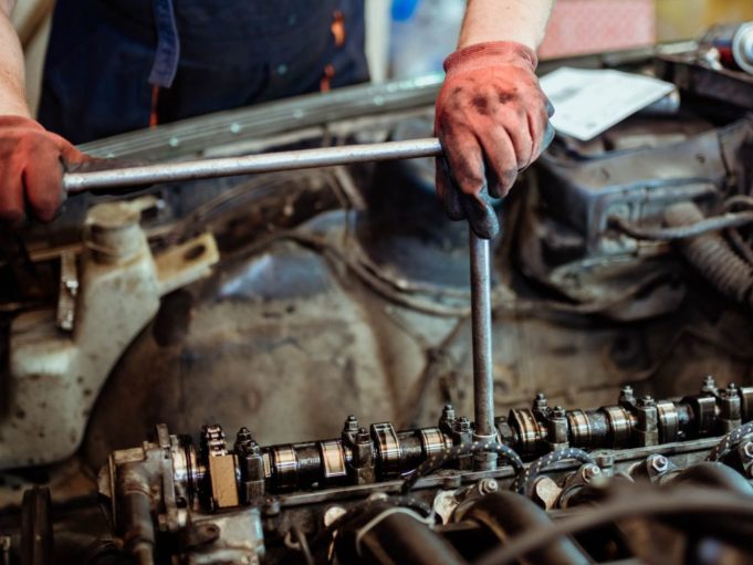 Electronicar: Expertos en planificar culatas de coches en Antequera