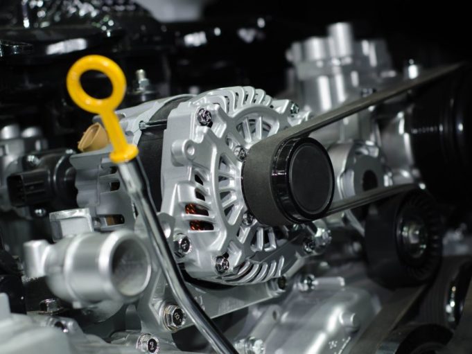 ¿Cómo solventar los problemas en el alternador de tu coche? Talleres López Cazalla tiene la solución