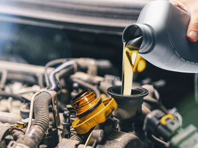 Taller Mecánico Justo Suárez te enseña a cuidar tu motor con el cambio de aceite en Ourense
