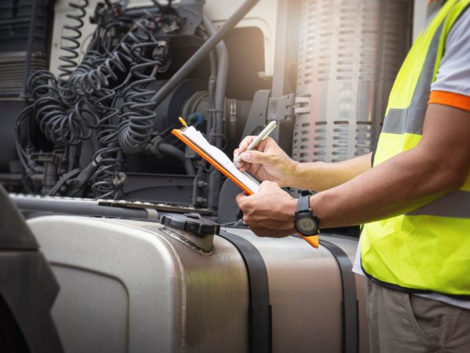 ¿Tu camión tiene problemas? Consejos de Talleres Josiño sobre reparaciones urgentes