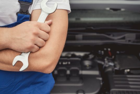 Mantenimiento básico del coche con Talleres Aran-Car: expertos en plancha y pintura en Viladecans