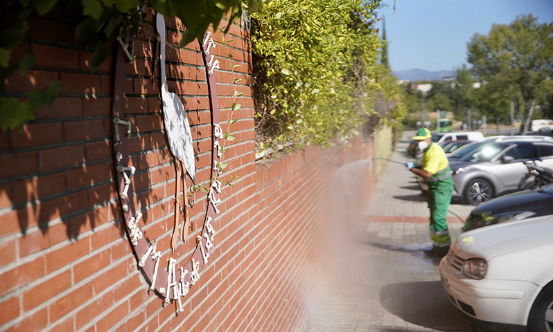 Un plan especial de limpieza y desinfección contribuirá a mejorar la seguridad de los centros escolares de Las Rozas