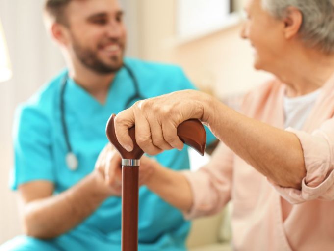 La mejor compañía para tus mayores, Servihogar365 cuenta con internos especialistas en Bilbao