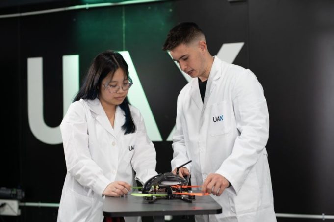 Más de 10.000 estudiantes de UAX se preparan para el empleo con proyectos junto a empresas