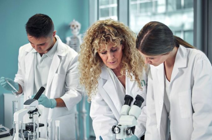 Metrodora FP abre convocatoria de ayudas para estudiantes con méritos académicos