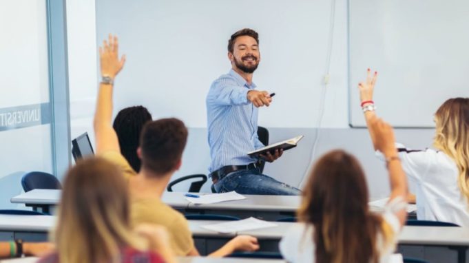 La transformación educativa destaca el papel de la IA como soporte estratégico
