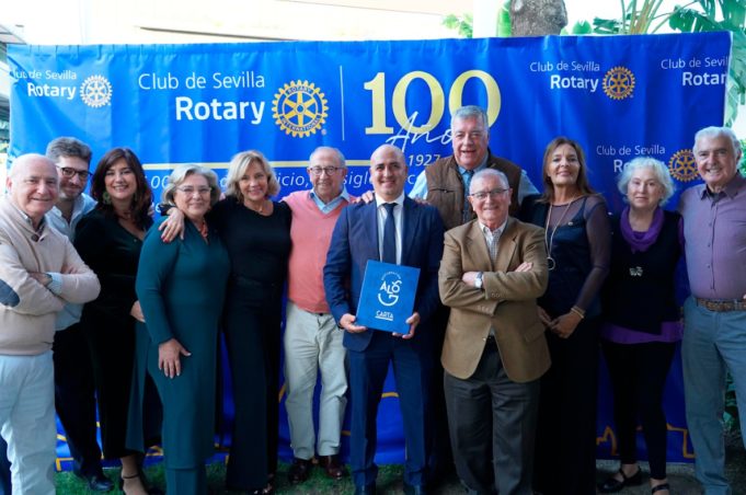 Rotary Club Sevilla Triana recauda fondos para dotar al comedor social de Pagés del Corro de un centro de lavado