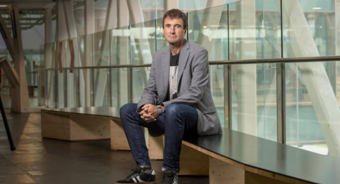 Gorka Espiau: Una visión distinta sobre el impacto social