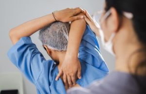 La fisioterapia, clave para tratar lesiones del manguito rotador según el Dr. Pablo de la Cuadra