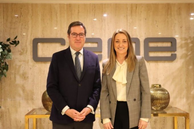 AstraZeneca se suma a CEOE y refuerza su compromiso con la salud