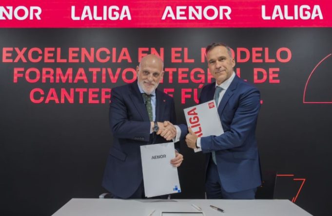 Clubes de fútbol podrán certificar su modelo formativo gracias al acuerdo entre LALIGA y AENOR