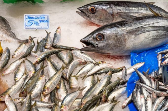 Parece alergia, pero no lo es: la intoxicación causada por pescado en mal estado