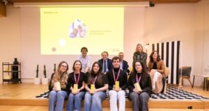 Jóvenes imaginan el hogar de 2040 y premian una app de comunidad vecinal