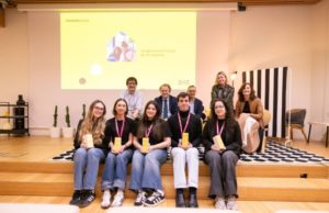 Jóvenes imaginan el hogar de 2040 y premian una app de comunidad vecinal