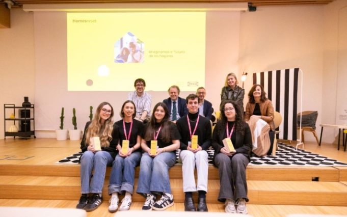Jóvenes imaginan el hogar de 2040 y premian una app de comunidad vecinal